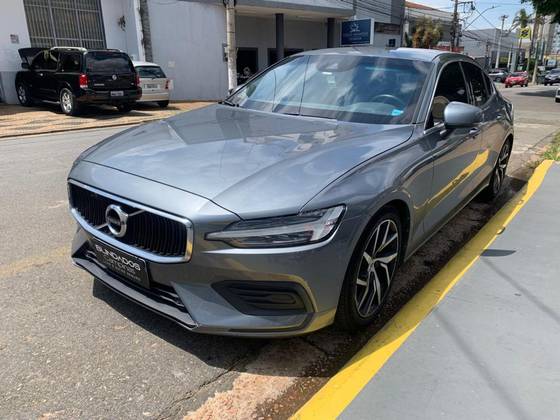 VOLVO S60 2.0 T4 MOMENTUM GASOLINA 4P AUTOMÁTICO